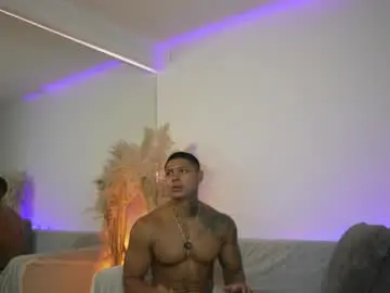 Chaturbate Best live sex cam show of diagostone