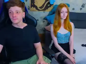 Chaturbate Live Sex Cam of laksmrrr