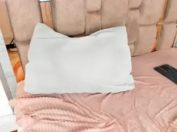 Chaturbate Watch Live Sex Cams of lilian_starfire