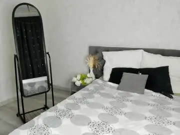 Chaturbate Live Sex Cam of bellmira