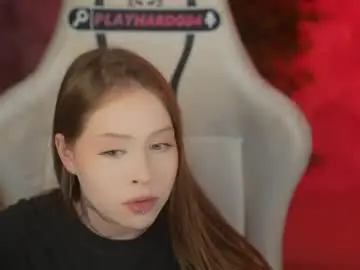 Chaturbate Live Sex Cam of kira0541