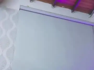 Chaturbate Live Porn of michaell_twink