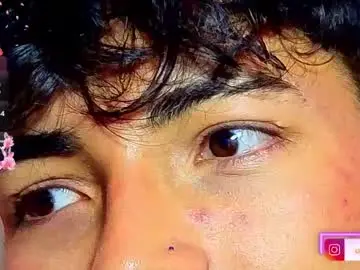 Chaturbate Live Sex Cam of osamu_tay