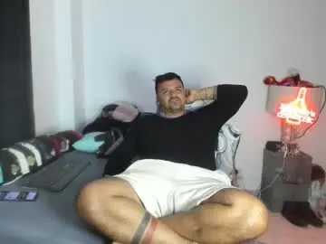 Chaturbate Sex Cam of pikoro_gomez