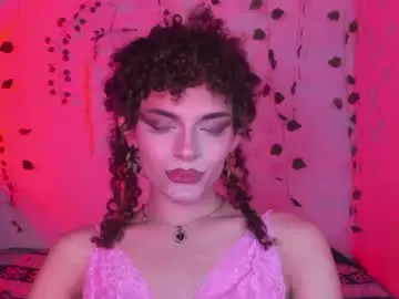 Chaturbate Watch Live Sex Cams of lucianromeo17