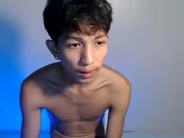 Chaturbate Nude Webcam of straight_boyx