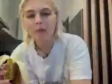 Chaturbate Live Sex Cam of bloom_ella