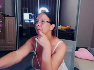 Chaturbate Live Sex of celine_faer1