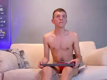 Chaturbate Live Sex Cam of thiiago_twink