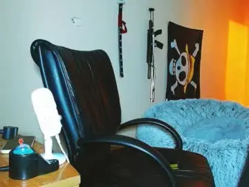 Chaturbate Live Sex Cam of vinsmoke_sanji2020