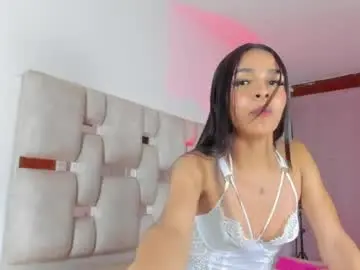 Chaturbate Nude Webcam of isadoraa1