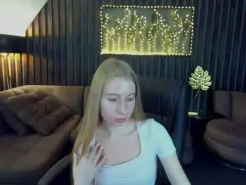 Chaturbate Free Porn Cam of alina__blonde