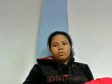 Chaturbate Live Sex Cam of alydie7
