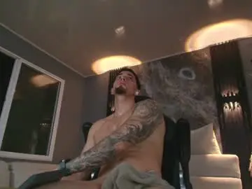 Chaturbate Best live sex cam show of camiloalvarezzz3