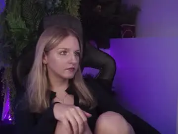 Chaturbate Best live sex cam show of violamore