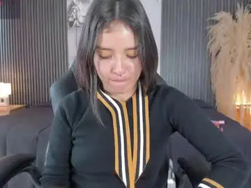 Chaturbate Live Sex of cherrybombs_