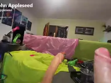 Chaturbate Live Sex Cam of rudolphus_live_2018