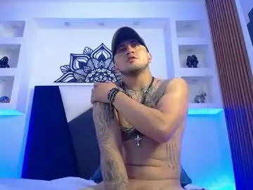 Chaturbate Live Sex Cam of damian_demetriou