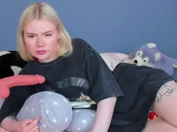 Chaturbate Sex Cam of lillie_berry