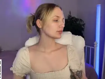 Chaturbate Watch Live Sex Cams of vikky_moon