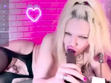 Chaturbate Watch Live Sex Cams of tanyangel90