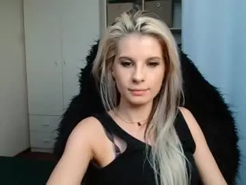 Chaturbate Adult Webcams of kristineamore