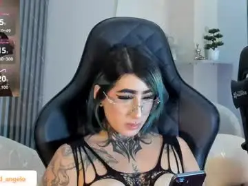 Chaturbate Live Sex Cam of alahia_dangelo_