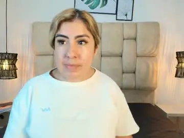Chaturbate Adult Video Chat of sarablonde_t