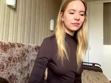 Chaturbate Live Sex Cam of iveydiefendorf
