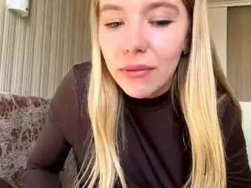 Chaturbate Live Sex Cam of iveydiefendorf
