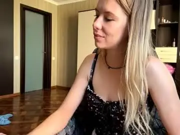 Chaturbate Live Sex Cam of iveydiefendorf