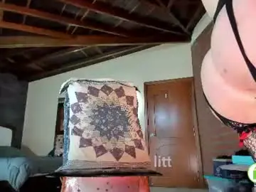 Chaturbate Free Porn Cam of little_izzi