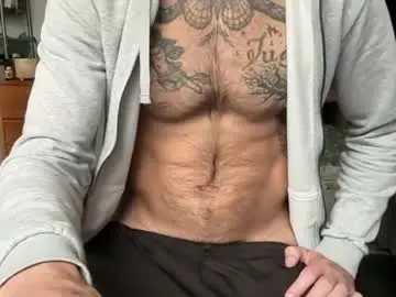 Chaturbate Live Porn of brianmuscle