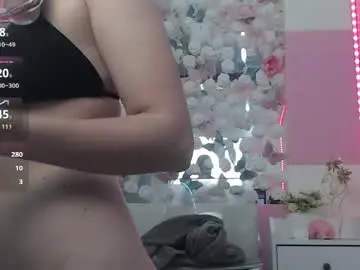 Chaturbate Best live sex cam show of emberluna_