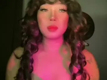 Chaturbate Live Sex of makemesquirt_xxx