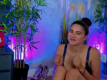 Chaturbate Free Porn Cam of valery_evann