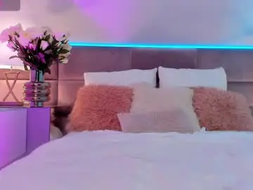 Chaturbate Live Sex Cam of miaamuse