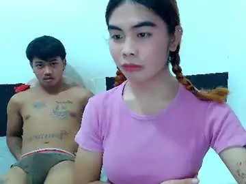 Chaturbate Adult Video Chat of mikhayla_and_zeus_room