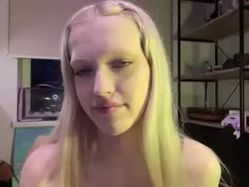 Chaturbate Free Live Porn of kortneyhiedeman