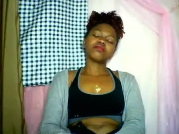 Chaturbate Best live sex cam show of lara_belle