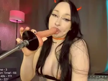 Chaturbate Sex Chat of nerdy_freyua