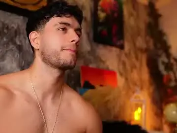 Chaturbate Live Sex Cam of noha_miler