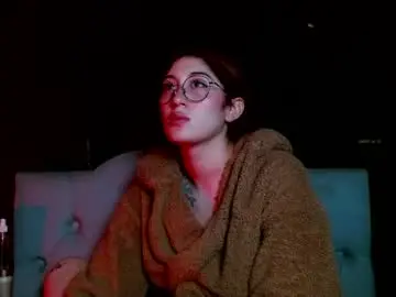 Chaturbate Nude Webcam of red_moonn