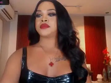 Chaturbate Live Sex Cam of urmajestytyra