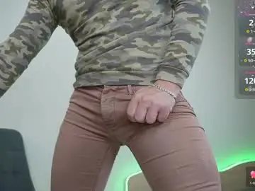 Chaturbate Sex Cam of alexandrblatenn