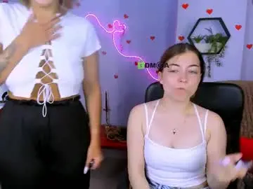 Chaturbate Live Sex Cam of cristin_kisses