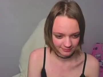 Chaturbate Live Sex Cam of lindaa_bell