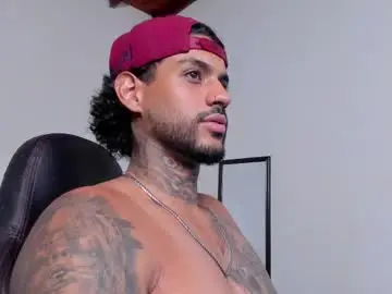 Chaturbate Adult Webcam of luigi1_