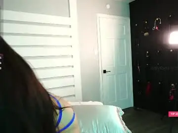Chaturbate Live Sex Cam of rosiebones