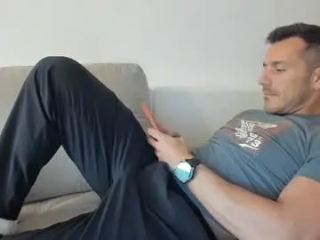Chaturbate Adult Video Chat of roberto4ever